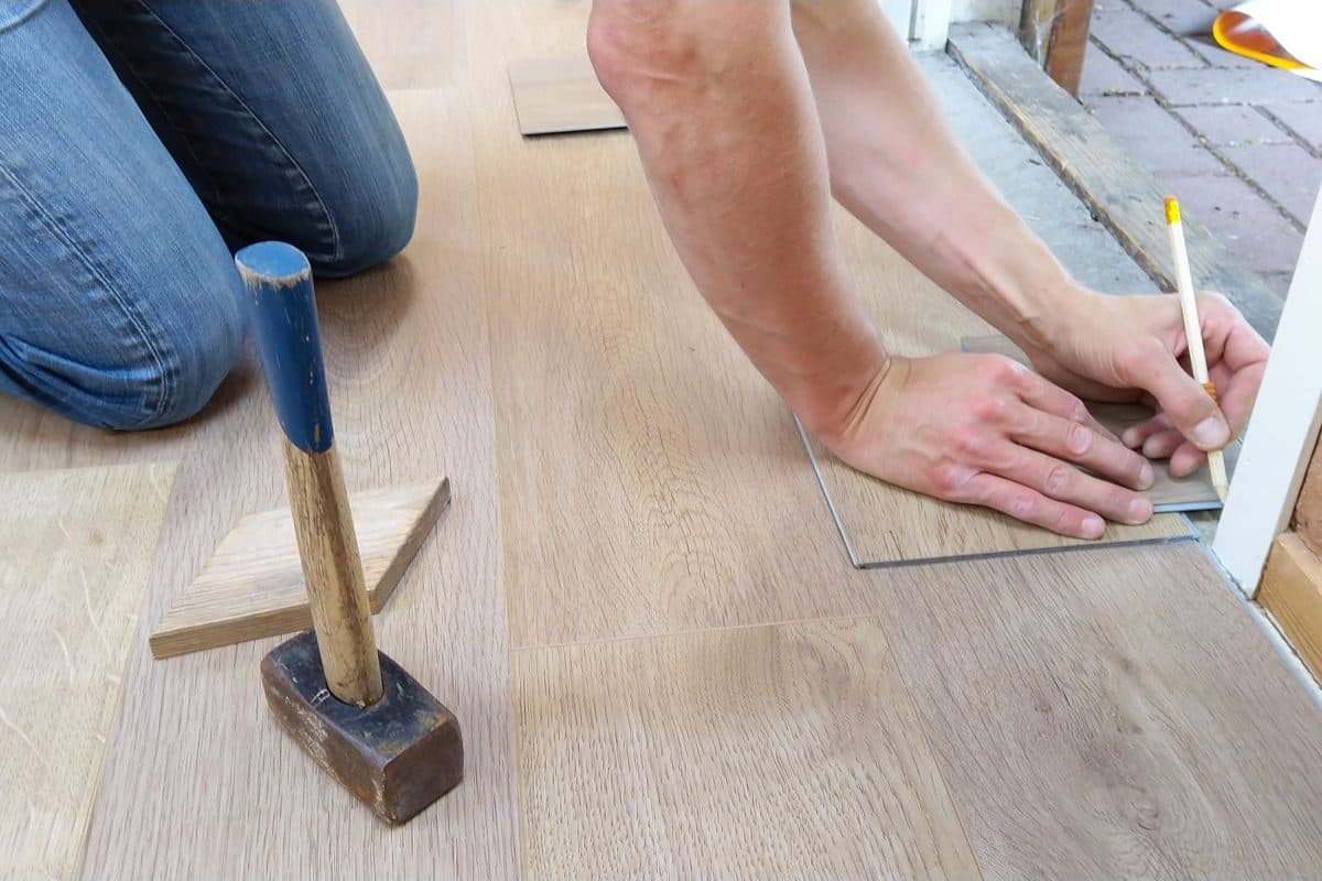 Installation de plancher en bois franc